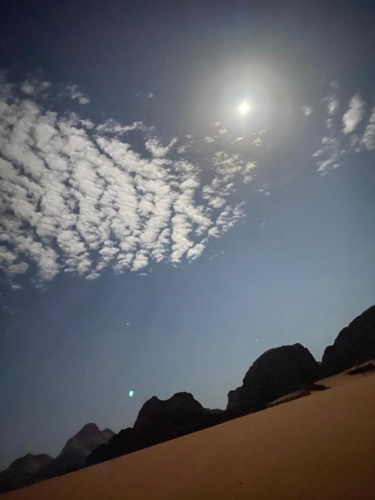 Rum Four Mountain Luxury Camp Wadi Rum Zewnętrze zdjęcie