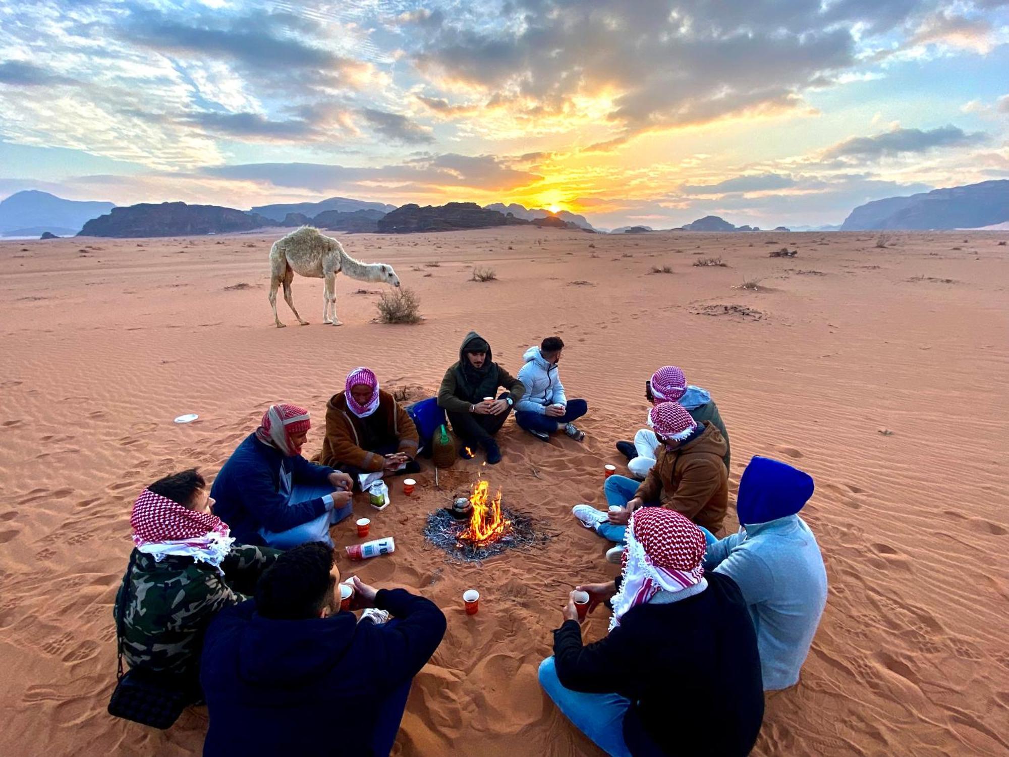 Rum Four Mountain Luxury Camp Wadi Rum Zewnętrze zdjęcie