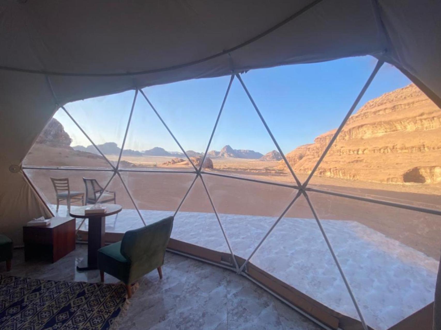 Rum Four Mountain Luxury Camp Wadi Rum Zewnętrze zdjęcie
