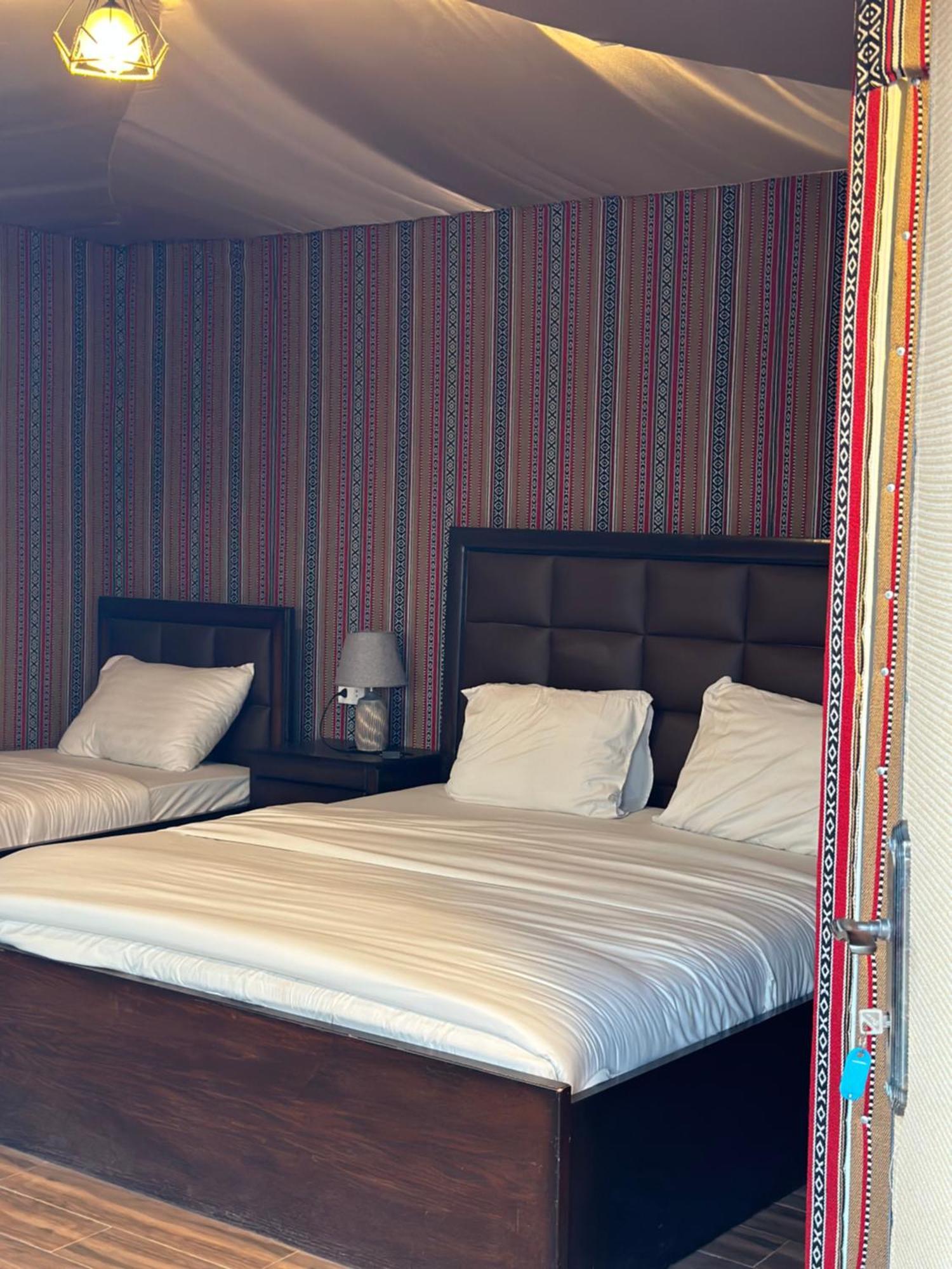 Rum Four Mountain Luxury Camp Wadi Rum Zewnętrze zdjęcie